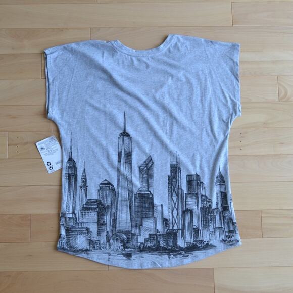 NWT Disney New York Tee Size - Picture 5 of 6